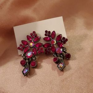 Berry jeweled antique look post